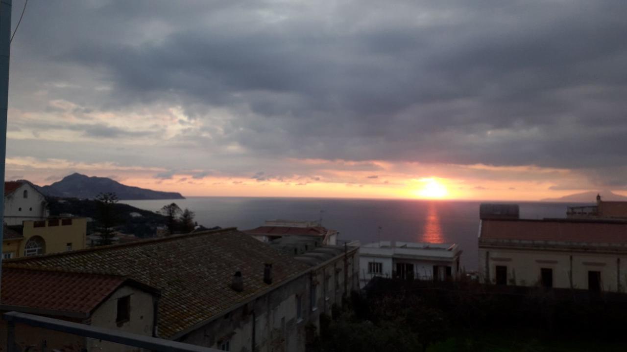 Sunset Rooms Massa Lubrense Exterior photo